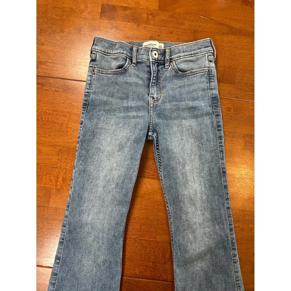 Abercrombie Kids Jeans Girls 11/12 Blue High Rise Flare Raw Hem Denim